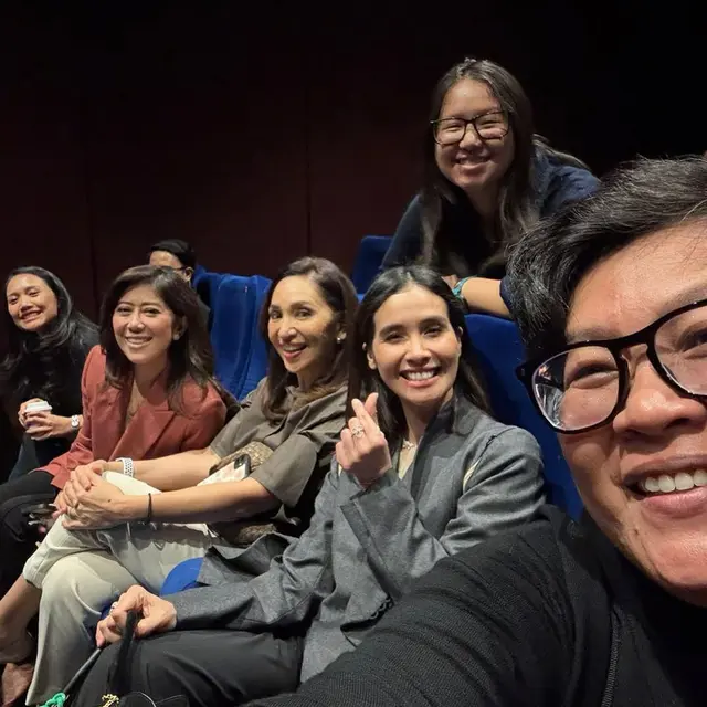 6 Potret Menkomdigi Meutya Hafid Nobar Film 2nd Miracle in Cell No 7 Bareng Pemain