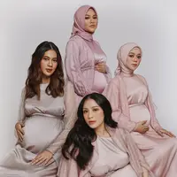 The bumils senior-junior Nagita Slavina-Paula Verhoeven dan Aurel Hermansyah-Lesti Kejora photoshoot maternity bersama (Foto: Instagram raffinagita1717 Photgrapher by @leovir_)