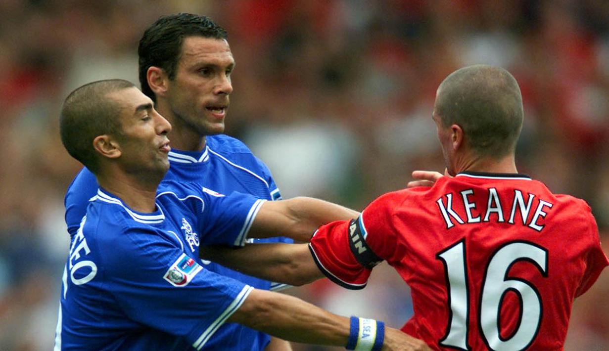 Pria asal Irlandia ini merupakan sosok yang dikenal keras, baik dengan rekan setim maupun lawan. (AFP/Adrian Dennis)