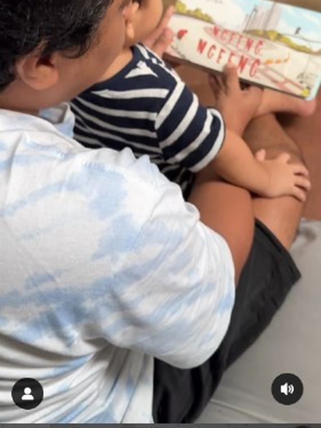 Potret Indah Permatasari dan Arie Kriting Saat Asuh Anak