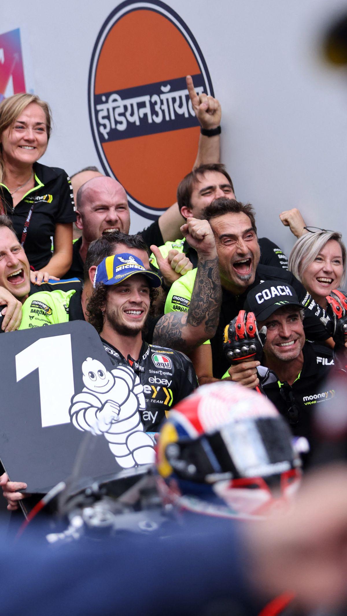 Penampilan Marco Bezzecchi di seri MotoGP India ini dianggap sangat fantastis oleh tim milik Valentino Rossi, Mooney VR46.<br>