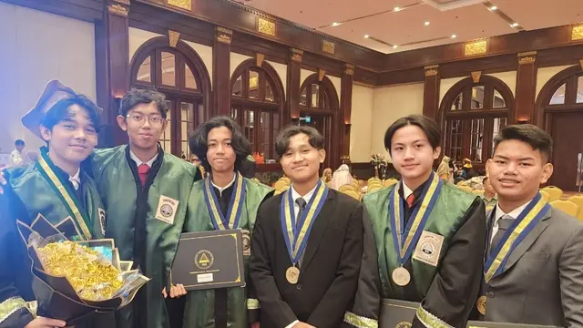 Lulus dengan Nilai Memuaskan