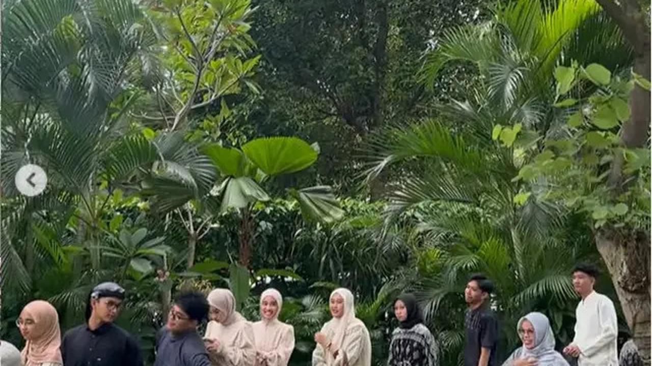 6 Potret Keluarga Nikita Willy Bagi-Bagi THR Lebaran, Sudah Jadi Tradisi Setiap Tahun