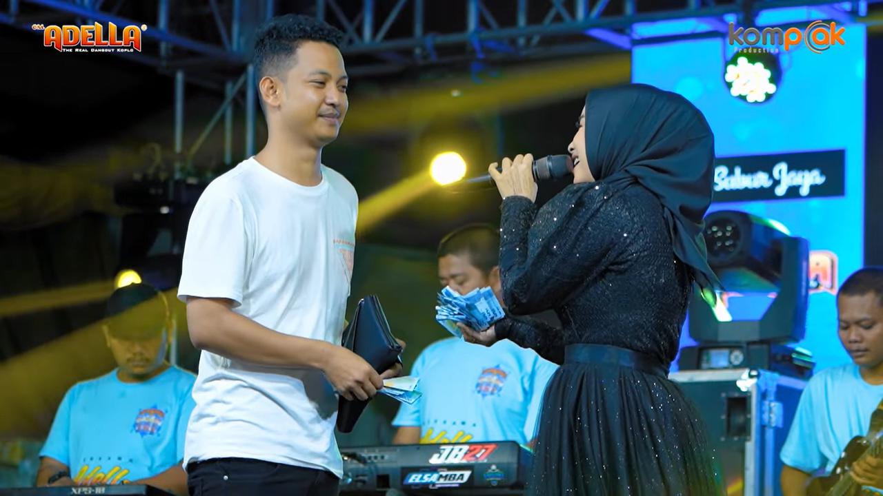 Fenomena Artis Disawer Ratusan Juta, Apresiasi Positif atau Bentuk Pelecehan?