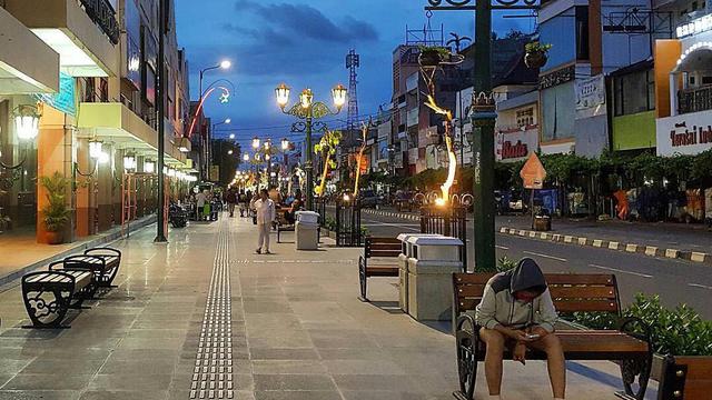 26 Tempat Wisata Jogja Malam Hari yang Hits, Suasananya Syahdu dan Romantis