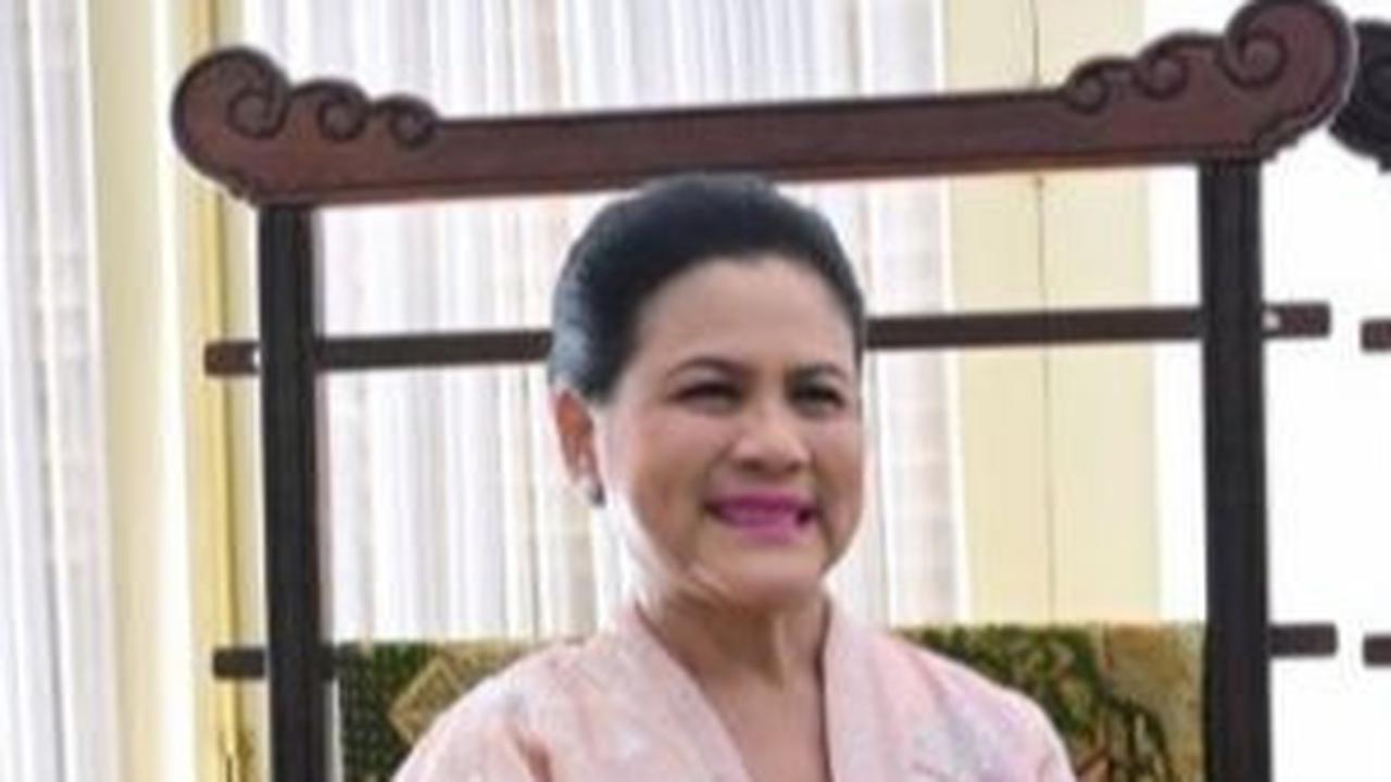 Momen Iriana Tinggalkan Tempat saat Jokowi Sambutan, Panglima TNI Hingga Pejabat Langsung Menoleh