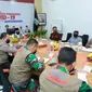 Bupati Banyuwangi Abdullah Azwar Anas saat rapat bersama Gugus Tugas Percepatan Penanganan Covid-19 Kabupaten Banyuwangi.