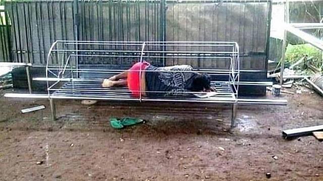 Potret Saat Rebahan di Sembarang Tempat ini Bikin Geleng Geleng