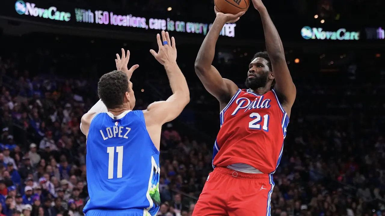 Joel Embiid memimpin Sixers mengalahkan Bucks