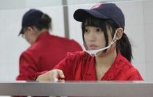 Penjaga kantin cantik di China bikin usaha laris manis