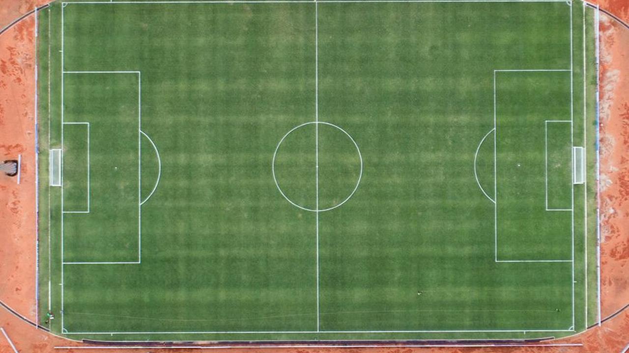 2. Halaman Stadion dan Perimeter