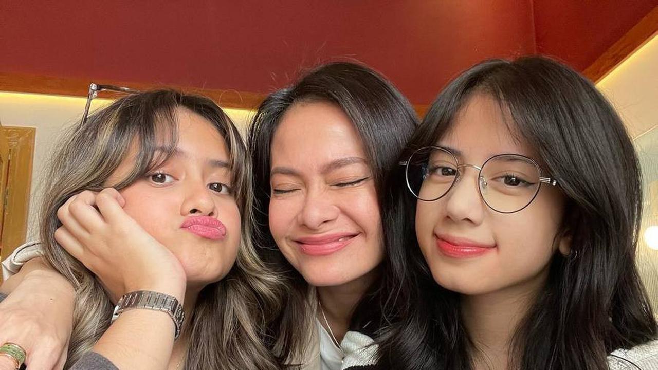 Kini Sudah Jadi Desainer, Berikut Ini 8 Potret Talullah Malaika Putri Bungsu Ersa Mayori yang Makin Cantik