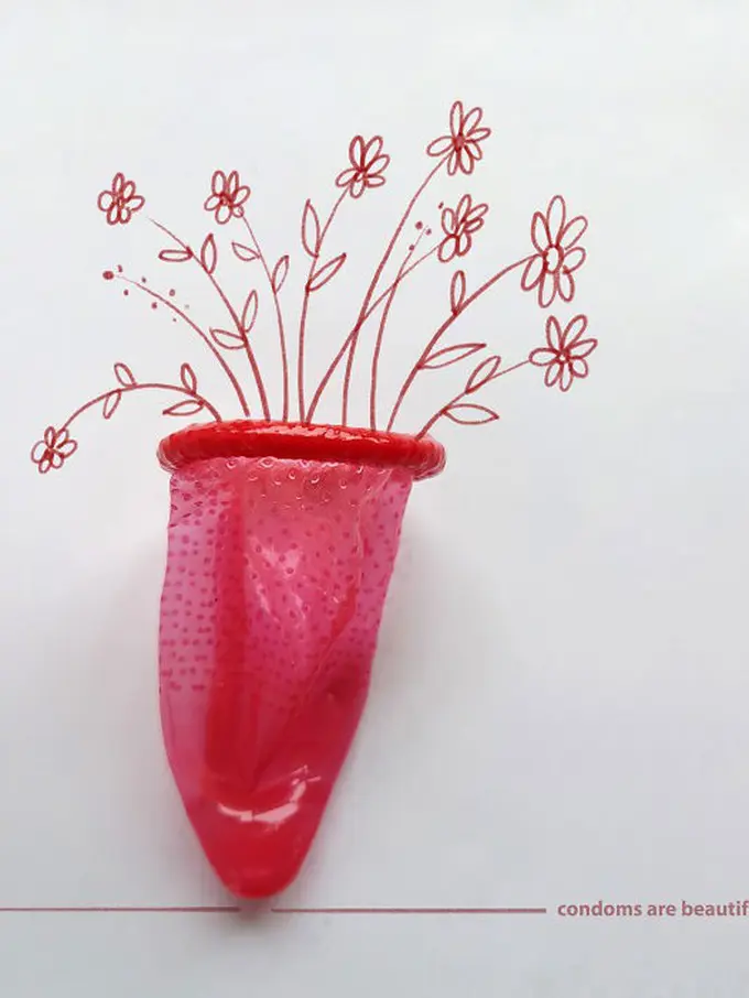[Bintang] 10 Kreasi Unik dari Kondom yang Membuatmu Nganga Saking Kerennya!