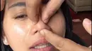 Melalui akun instagramnya, Farida mengungkapkan jiwanya meronta ketika netizden menyebut hidungnya seperti Suneo. Tokoh dalam serial animasi. [Instagram/farida.nurhan]