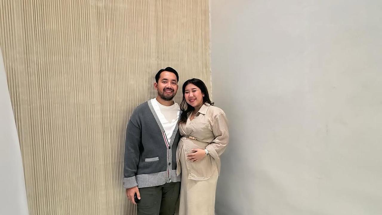 Potret Baby Bump Kiky Saputri Saat Kunjungi Restoran Baru Nikita Mirzani Curi Perhatian