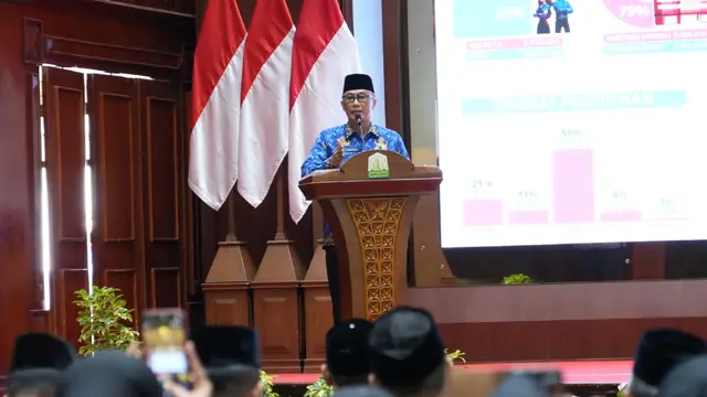 Ketua Umum Dewan Pengurus KORPRI Nasional sekaligus Kepala Badan Kepegawaian Negara (BKN) Zudan, saat mengukuhkan Dewan Pengurus KORPRI Provinsi Aceh dan KORPRI Kabupaten/Kota se-Aceh di Banda Aceh, Selasa (14/07/2026).