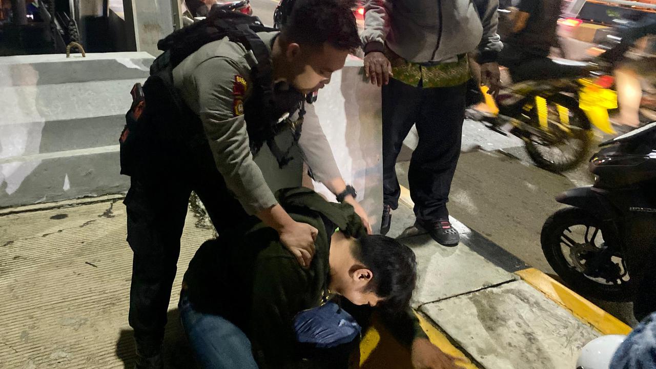 Polisi Pontianak Gagalkan Percobaan Bunuh Diri di Jembatan Kapuas 1