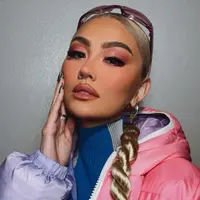 Melihat makeup Agnez Mo yang dikira operasi plastik (instagram/agnezmo)