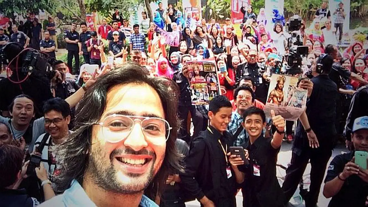 Shaheer Sheik Selfie