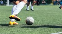Bukan Hanya Sepatu, Ini 4 Aksesori Pelengkap untuk Pehobi Sepak Bola dan Futsal