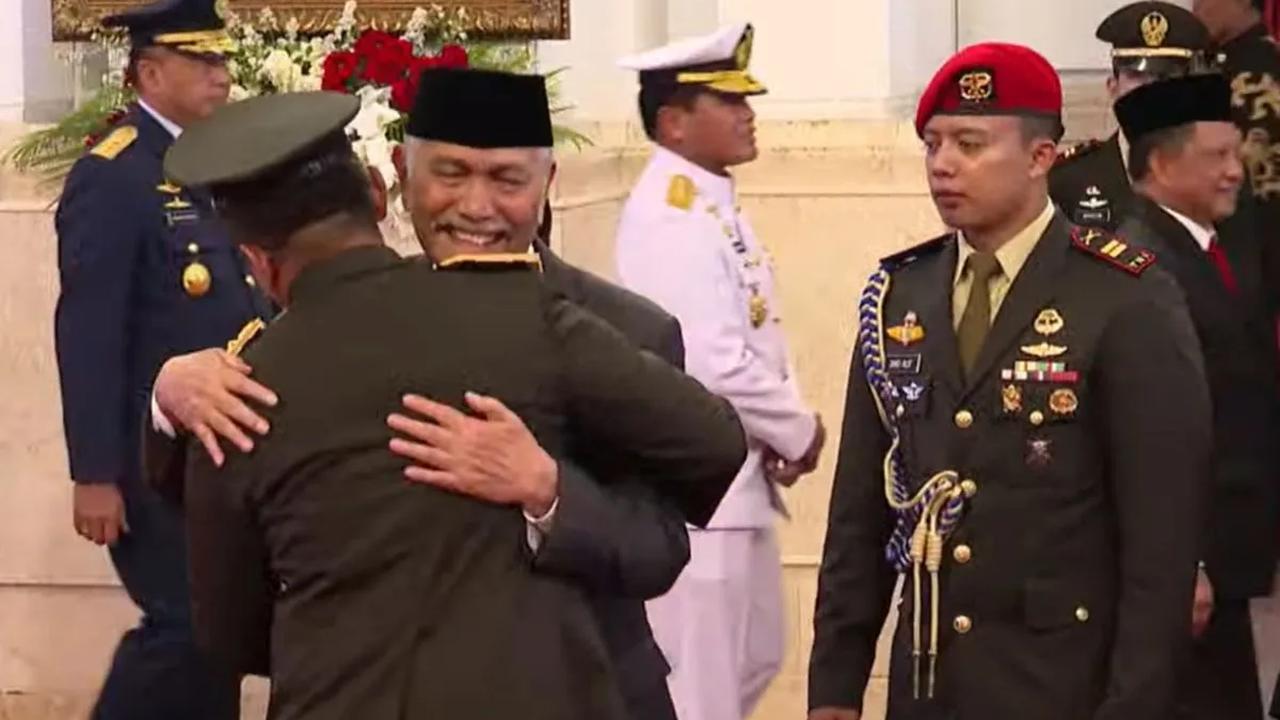 Rekam jejaknya selama menjadi Perwira memang terbilang panjang meski tak mendapat jabatan strategis.