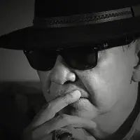 Saat masuk nominee saja Roy Marten sudah merasa menang. Ia sadar tak mungkin berhadapan dengan Aliando dan Dude Harlino. (Fathan Rangkuti/Bintang.com)