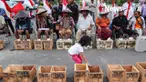 Seorang peserta aksi semen kaki bernama Patmi (48) meninggal dunia. Petani asal Pegunungan Kendeng, Rembang, Jawa Tengah, itu meninggal karena serangan jantung.