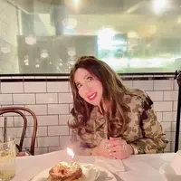 Masih Energik, Ini 6 Potret Ibunda Venna Melinda. (Foto: Instagram.com/rachmaayumade)