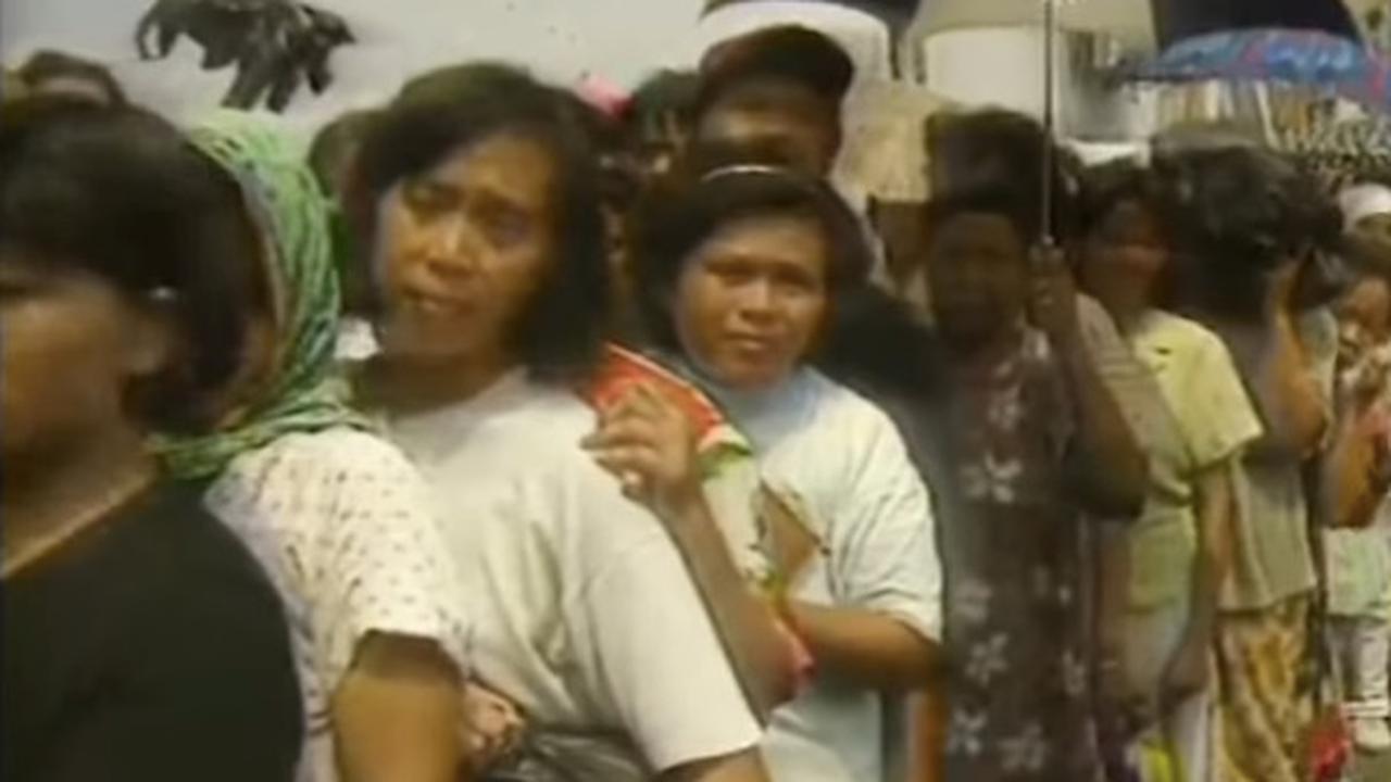 Video Warga Antre Mengular Beli Beras Murah Tahun 1998, Momennya Bikin Nostalgia
