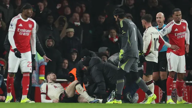 Foto: Insiden Panas Conor Bradley dan Gabriel Martinelli dalam Laga Imbang Arsenal Vs Liverpool di Liga Inggris