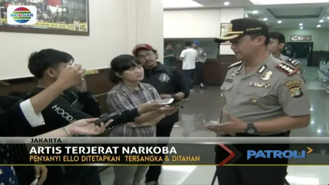 Polisi menetapkan penyanyi Dominggus Marcello Tahitoe atau dikenal Ello sebagai tersangka dan masih ditahan di Mapolres Metro.