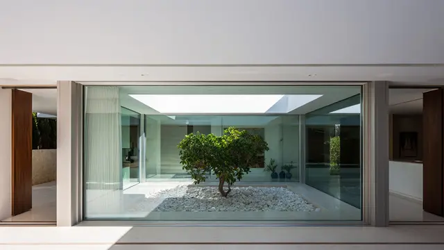Model Rumah Minimalis Putih Biar Tampak Bersih dan Mewah (Foto: Reve Art AI)