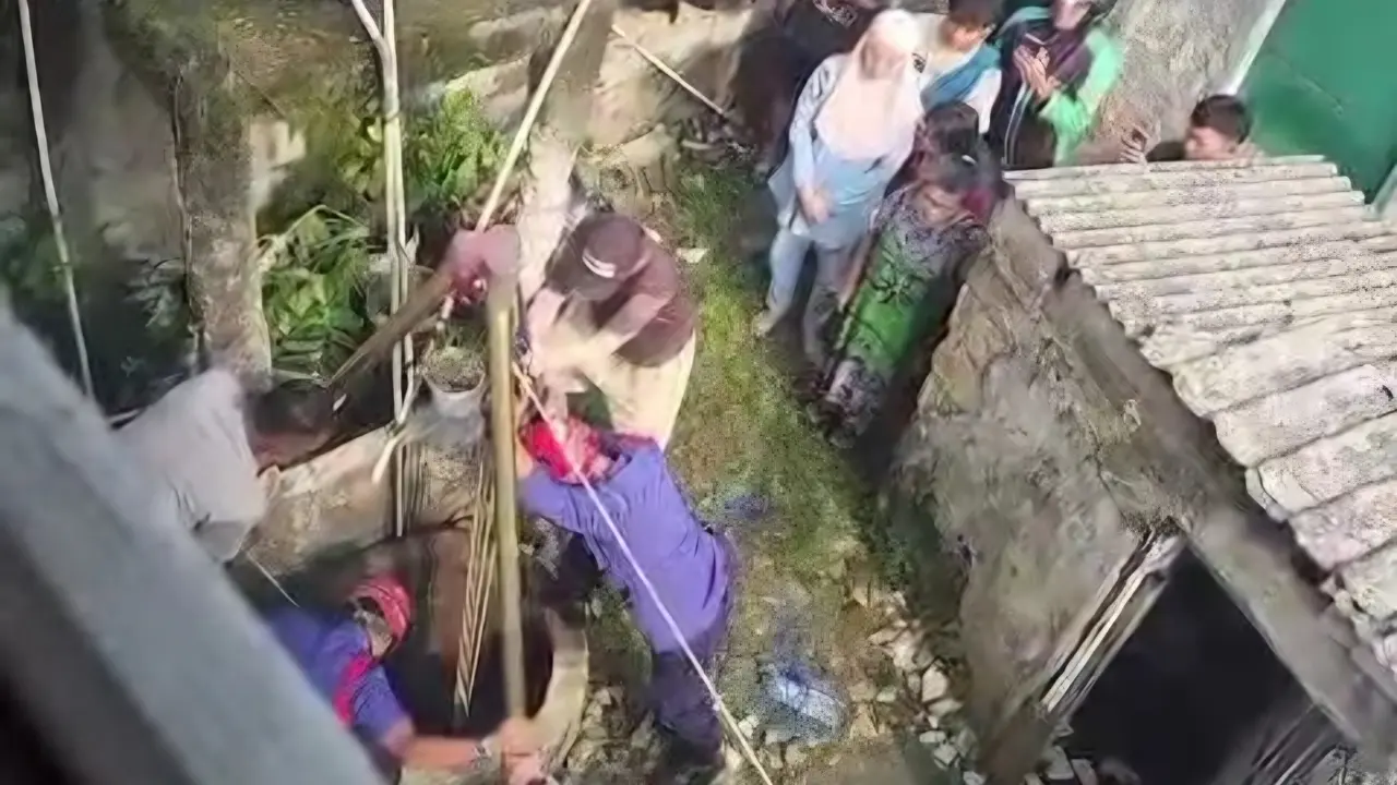Evakuasi Anak Tercebur Sumur Damkar Depok Berikan Sejumlah Peringatan