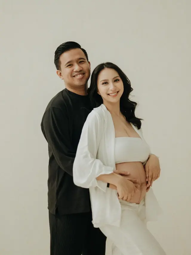 Maternity shoot Joshua Suherman dan Clairine Clay (Instagram/clairineclay)