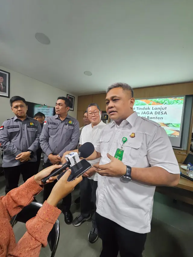 Rapat Tindak Lanjut Program Jaga Desa Provinsi Banten di Pasar Induk Tanah Tinggi, Kota Tangerang, Rabu (16/7/2025).