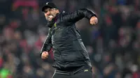 Manajer Liverpool, Jurgen Klopp, tak menduga timnya bisa mengoleksi 60 poin hingga ke-23 Premier League musim ini. (AFP/Paul Ellis)