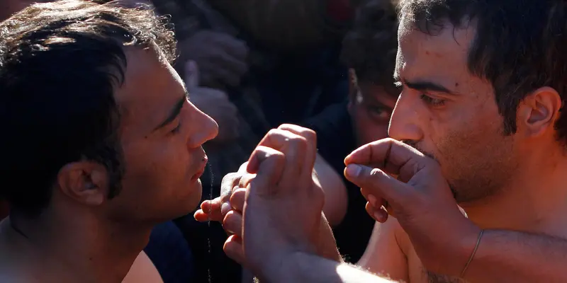 20151123-Imigran Lakukan Aksi Jahit Mulut Untuk Lintasi Perbatasan Yunani