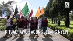 Menteri Agama, Lukman Hakim Saifuddin, hadiri ritual Tawur Agung yang digelar di Candi Prambanan.