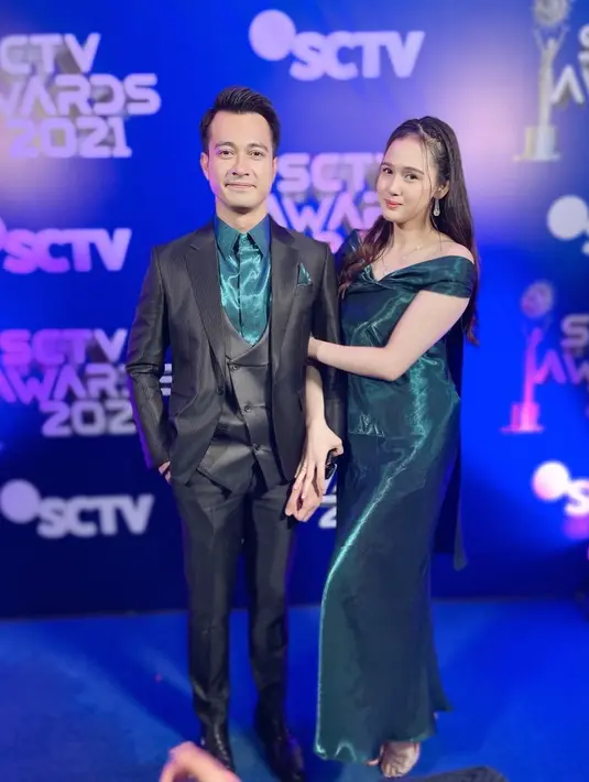 Meski sudah menjadi ibu tiga anak, penampilan Meiza Aulia Coritha tetap terlihat menawan. (FOTO: instagram.com/ma_coritha/)