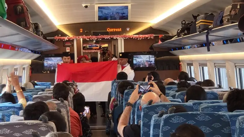 Kereta Cepat Jakarta-Bandung (KCIC) merayakan Hari Ulang Tahun ke-79 Republik Indonesia atau HUT ke-79 RI