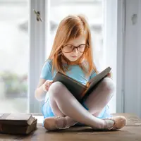 Ilustrasi anak belajar membaca | pexels.com/@olly