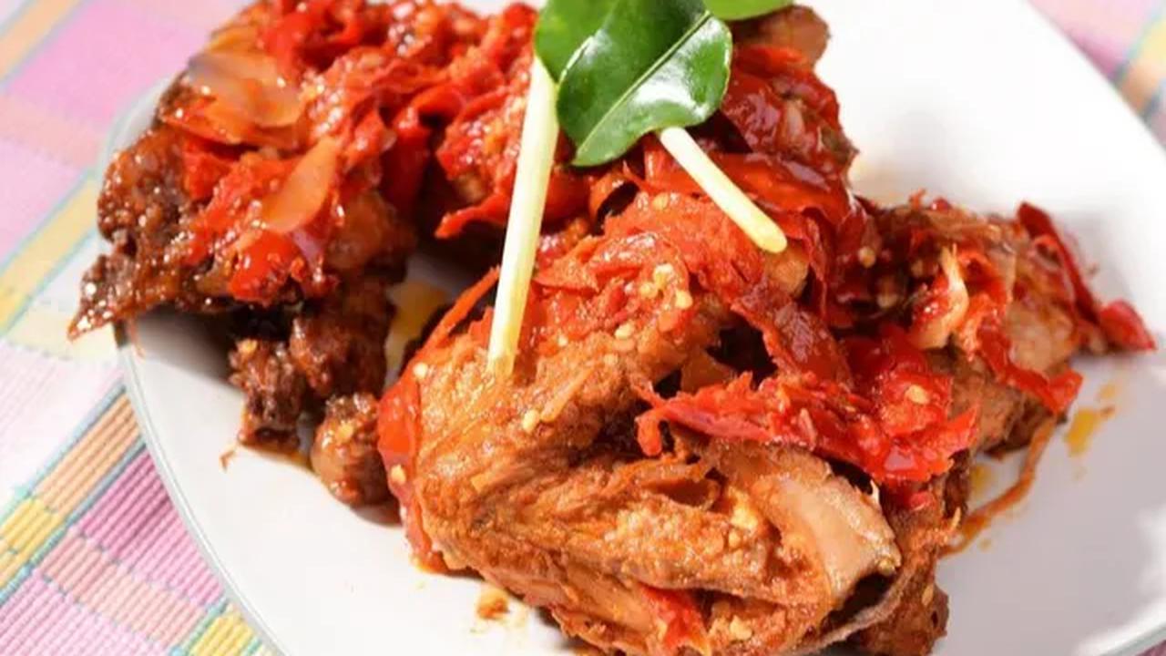 1.	Ayam Masak Merah