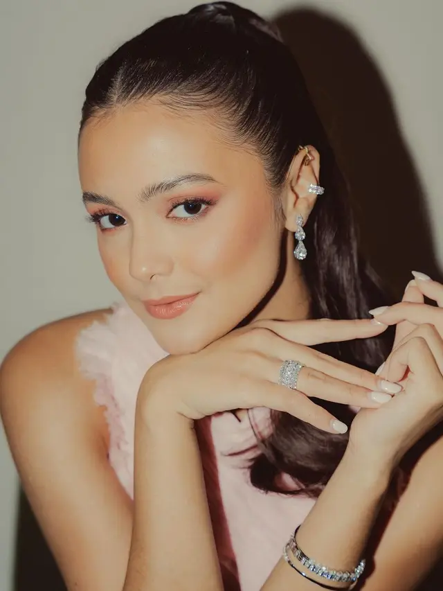 [Fimela] Amanda Rawles