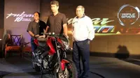 Bajaj Pulsar 200 NS Hadir Dengan Teknologi 3 Busi