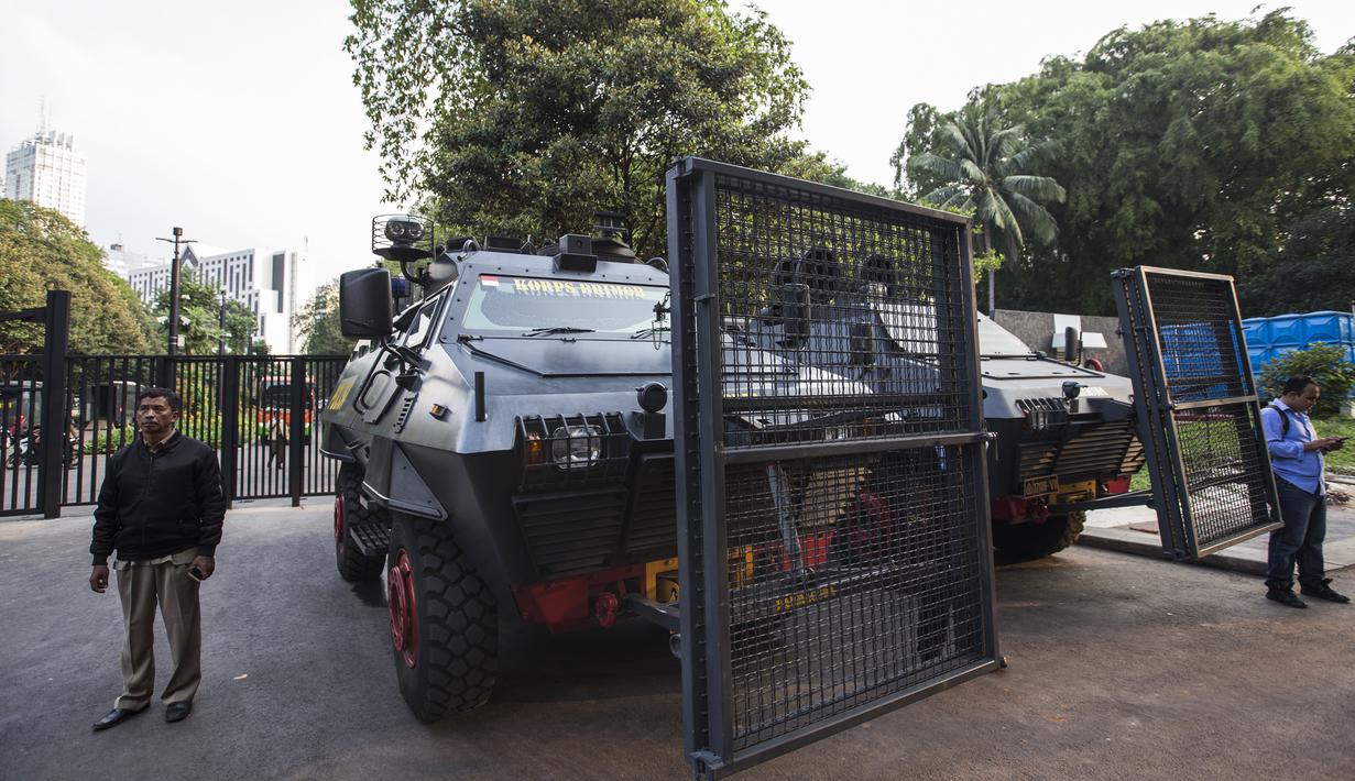 Mobil rantis milik Brimob saat apel besar persiapan Asian Games di sekitar SUGBK, Jakarta, Senin (4/6/2018). Pembukaan Asian Games XVII Jakarta-Palembang akan digelar pada 18 Agustus 2018 mendatang. (Bola.com/Vitalis Yogi Trisna)