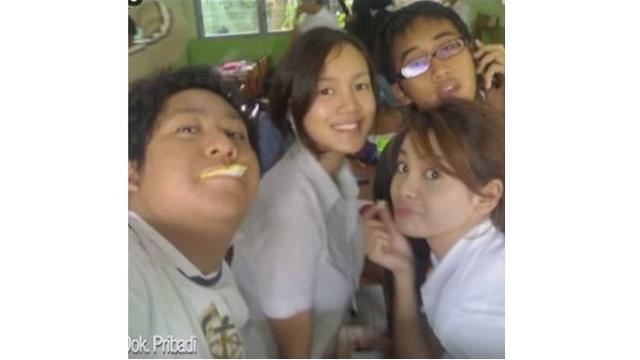 5 Foto Persahabatan Artis Sejak Masa SMA, Kompak Sedari Dulu