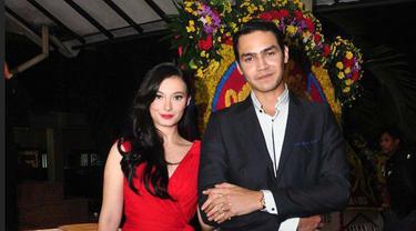 5 Kisah Kekuatan Cinta Beda Agama Selebritis Lifestyle Fimela Com