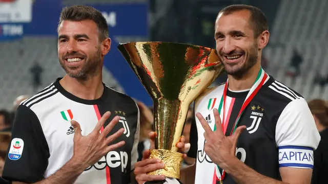 Euforia Pemain Juventus Saat Raih Scudetto
