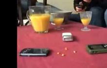 Ngeri, radiasi handphone ternyata bisa masak popcorn tanpa api