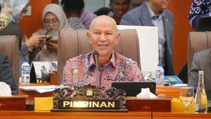 OPINI: Perkuat Industri Dalam Negeri, Agrinas Tak Perlu Impor Mobil Niaga